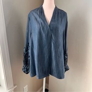 NWT Chico’s chambray boho embroidered sleeves blue tencel top size 3